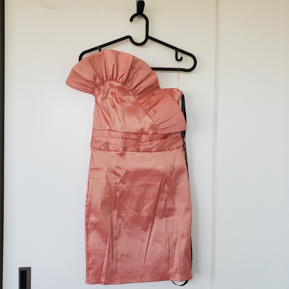 ASOS CLUB LONDON RUFFLE DRESS - Picture 4 of 8